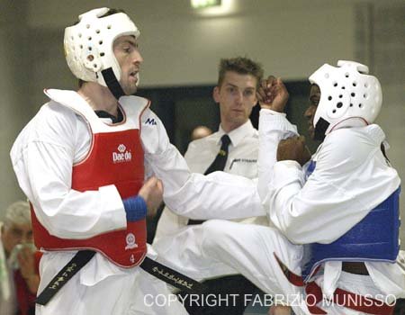 DI IULIO - SAMBIN TAEKWONDO [1].5.12.2004 8557